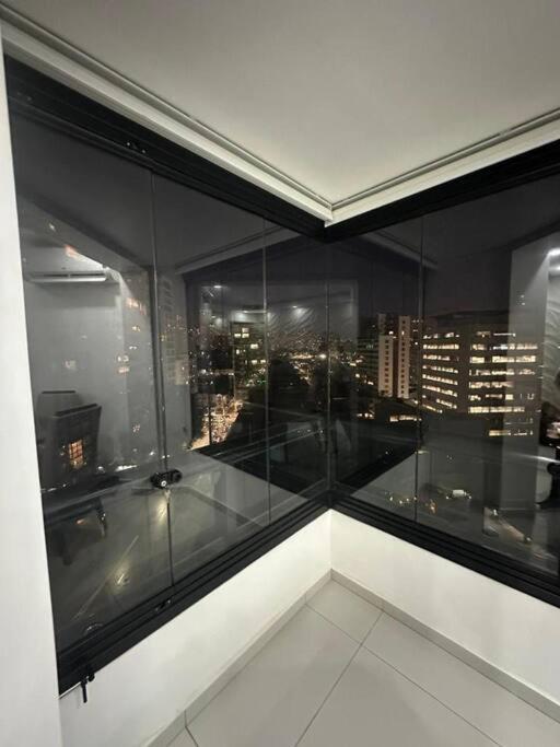Proximo Parque Ibirapuera / Av Paulista Apartamento